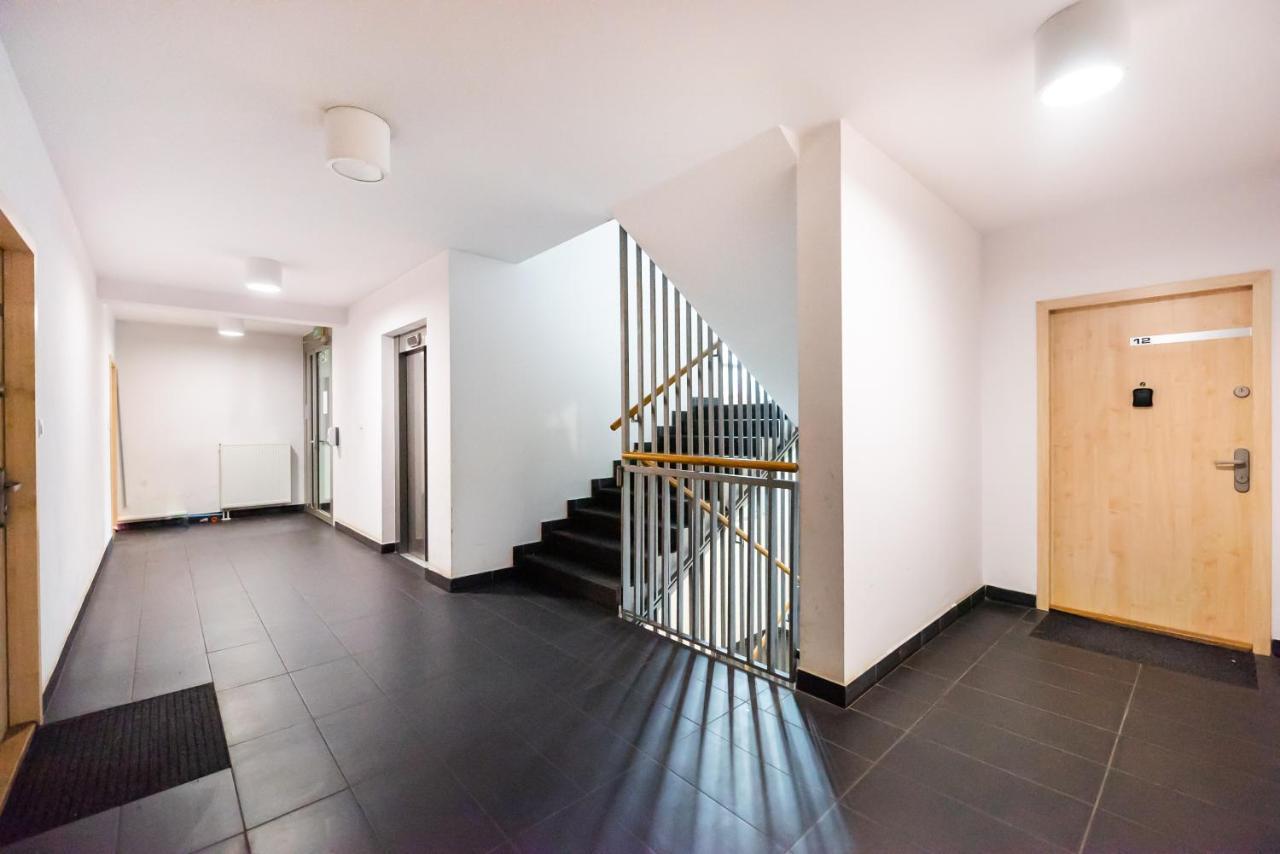 Malborska Lovely Apartment Варшава Екстер'єр фото